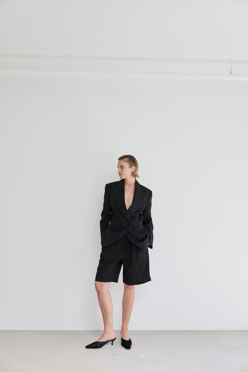 ARLES SHORTS Black