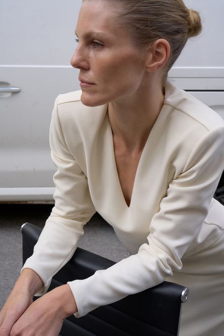 Hovedbilde THE SOLENE CREPE TOP Creme