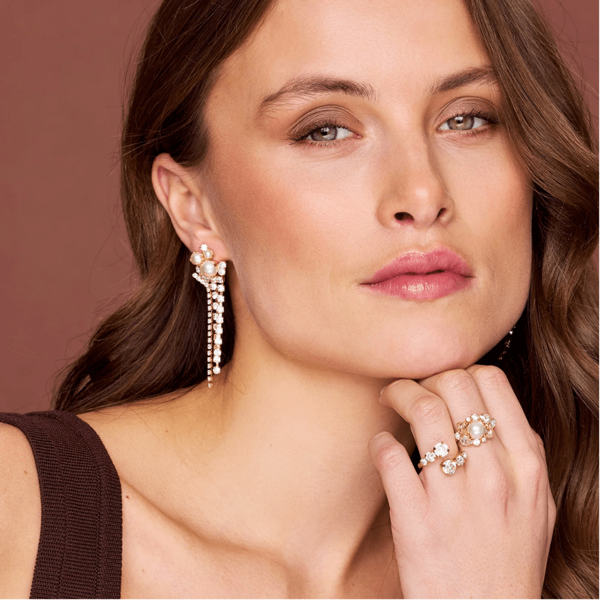 MOLLY STATEMENT EARRINGS Pearl/Crystal